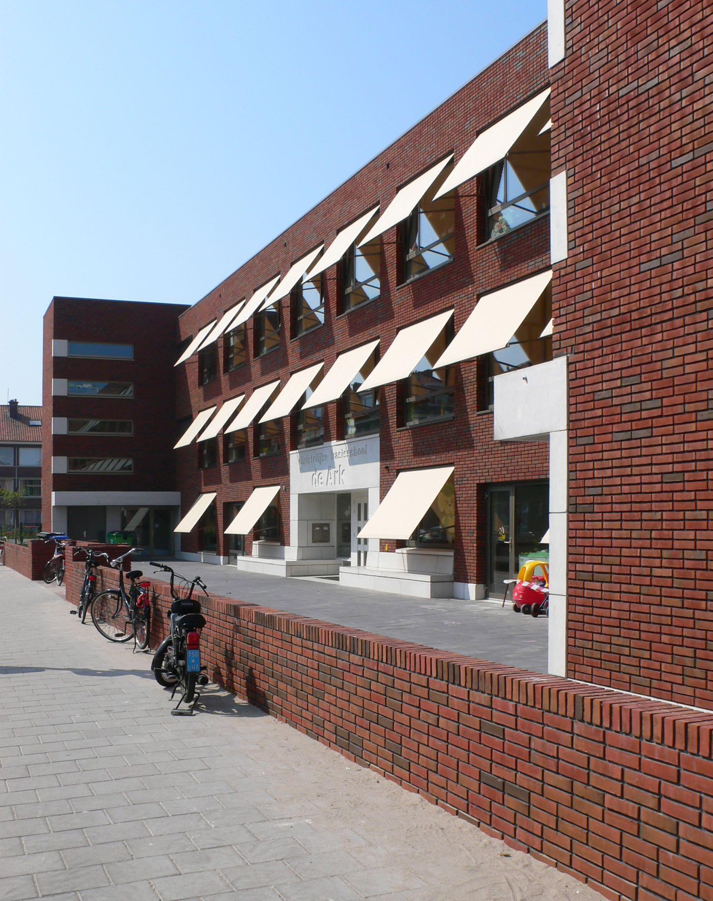 Basisschool De Ark 4a, Den Haag - Geurst & Schulze Architecten