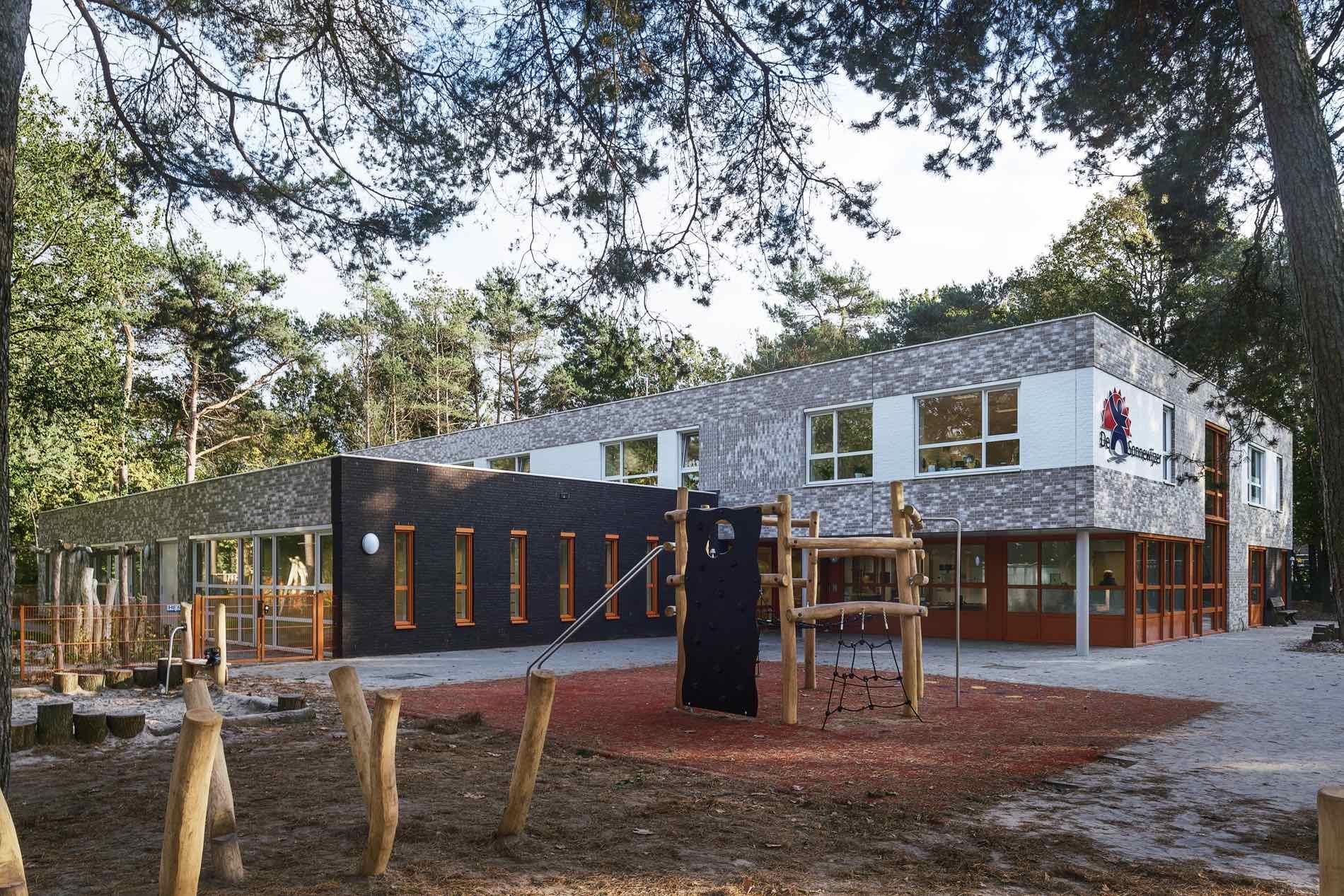 School Villa Sonnewijzer 2 - RAFFAAN architecten