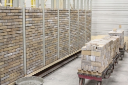 Verlijmen van gevelstenen en prefab lijmwerk