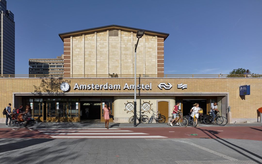 Restauratie keerwanden Amstel station