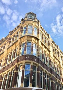 Restauratie voormalig V&D pand architect Caron – Kalverstraat Amsterdam
